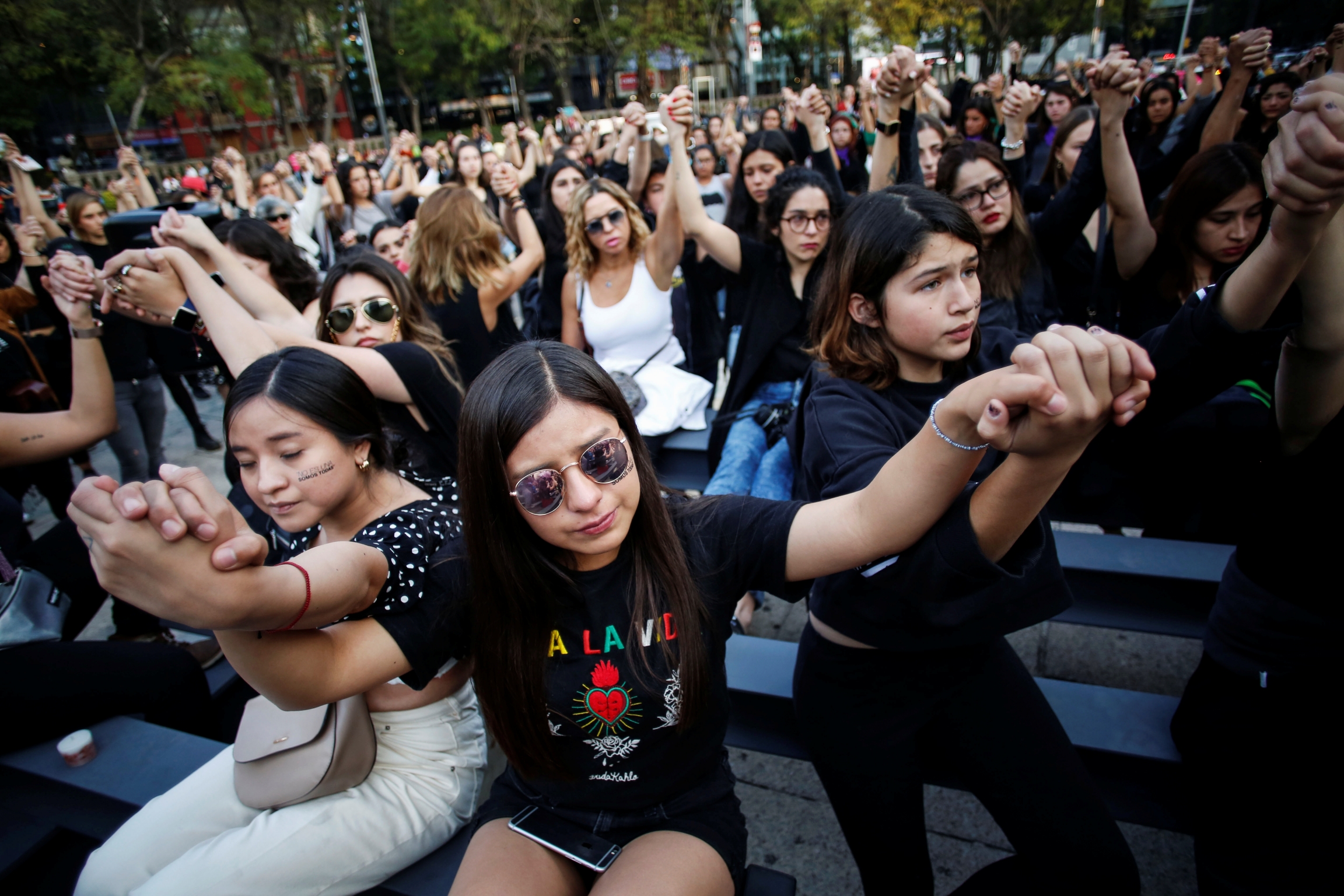 Women protest against gender violence and femicides at Angel de la Independencia monument in Mexico City, Mexico, Feb. 22, 2020. Women protest against gender violence and femicides at Angel de la Independencia monument in Mexico City, Mexico, Feb. 22, 2020.