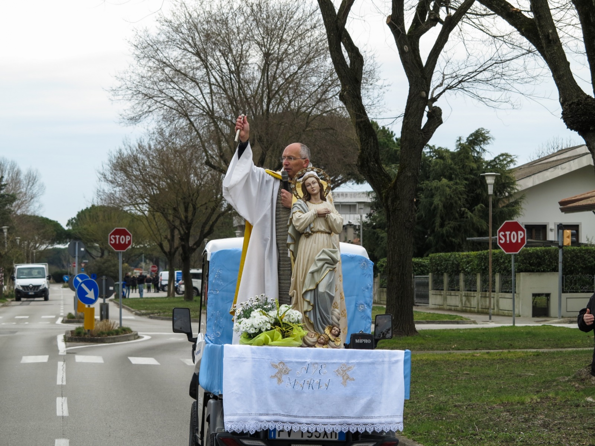 Rev. Andrea Vena, the priest of Bibiano, a small town on the coast near Venice, loaded a statue of the madonna on a three-wheeled car and set off along the streets of his town one March morning. Rev. Andrea Vena, the priest of Bibiano, a small town on the coast near Venice, loaded a statue of the madonna on a three-wheeled car and set off along the streets of his town one March morning.