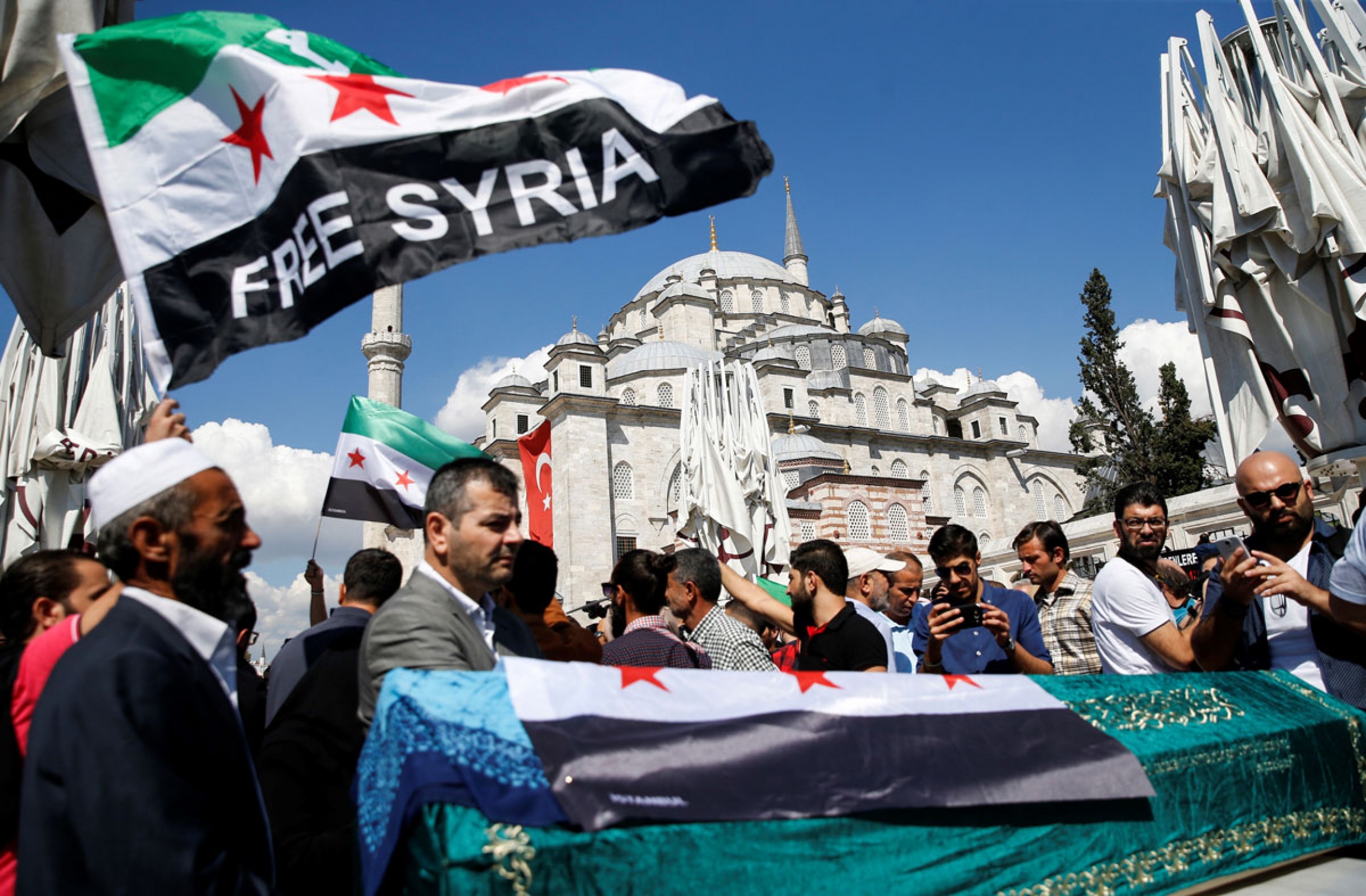 The funeral of Orouba and Halla Barakat is held at the Fatih Mosque in Istanbul on Sept. 23, 2017. The funeral of Orouba and Halla Barakat is held at the Fatih Mosque in Istanbul on Sept. 23, 2017.