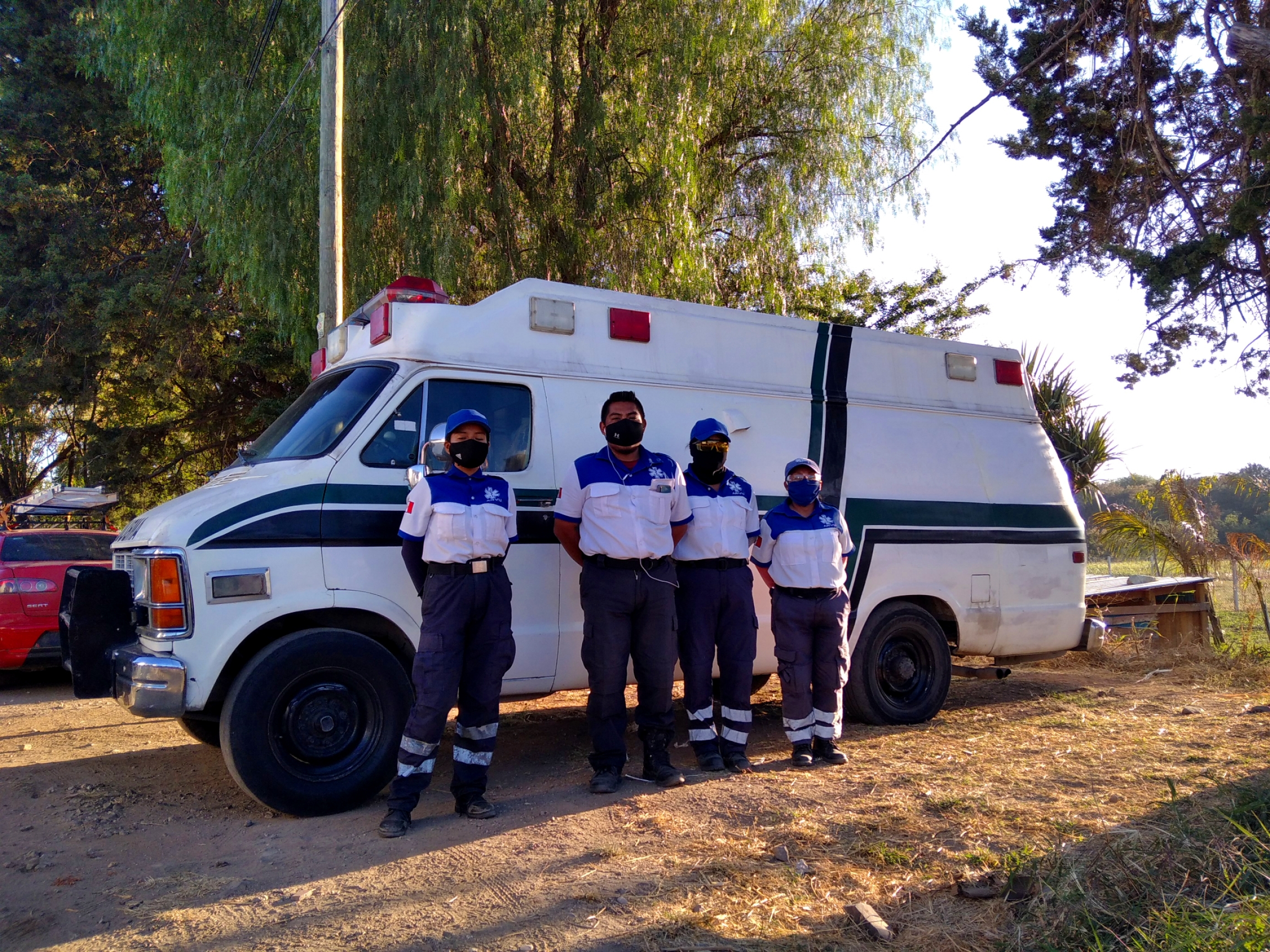 Josué Martínez and other members of the Brigadas ARVU volunteer paramedic crew park their ambulance by the side of the highway and ask for donations at stop lights when they're not responding to accidents or administering first aid. Josué Martínez and other members of the Brigadas ARVU volunteer paramedic crew park their ambulance by the side of the highway and ask for donations at stop lights when they're not responding to accidents or administering first aid.