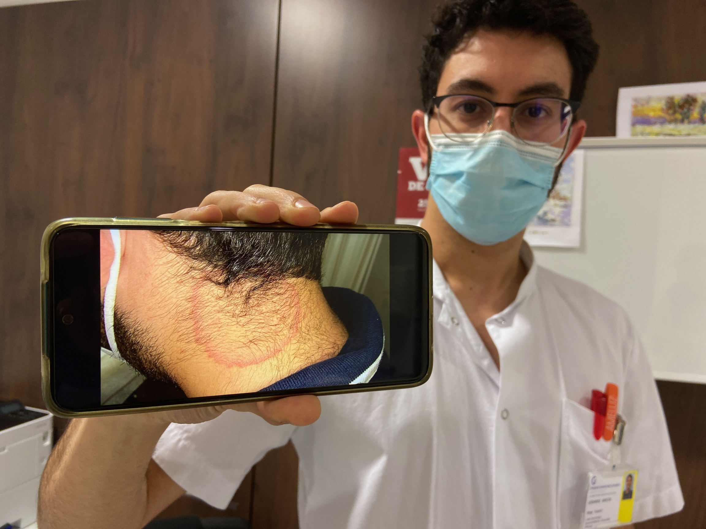 doctor with image