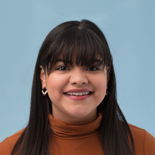 Alejandra Martinez A woman posses for a photo