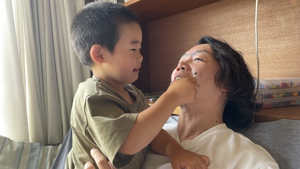 Japanese dads struggle to reform fatherhood 