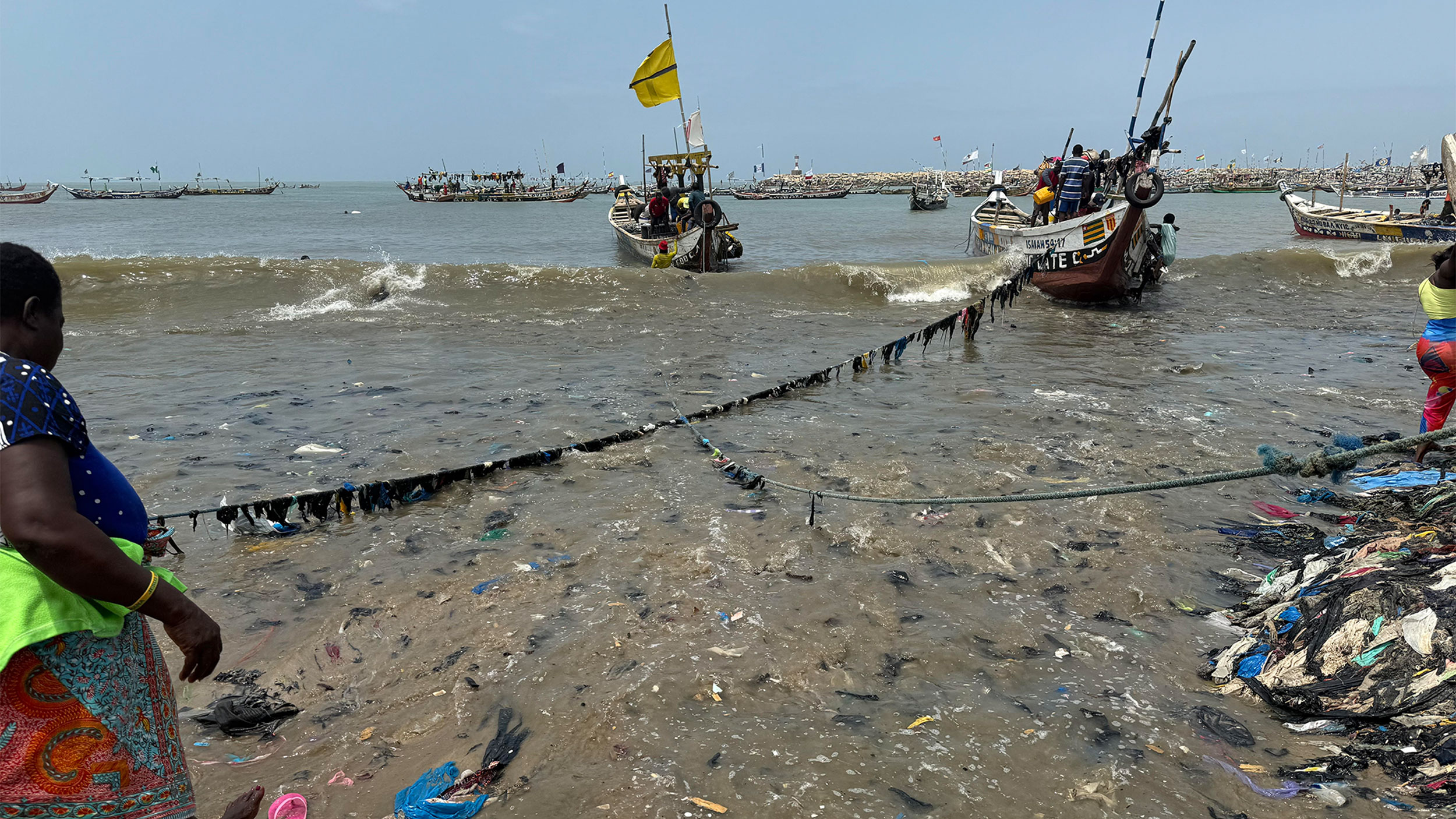 Ghanaian initiative turns plastic waste into school desks