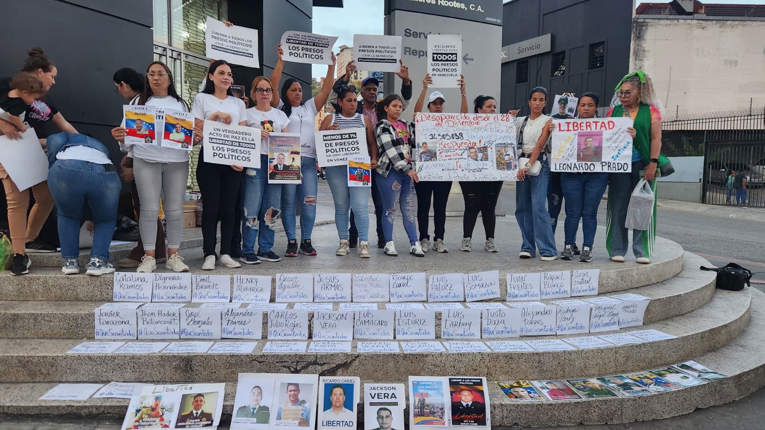 Venezuela begins releasing political prisoners — but slowly