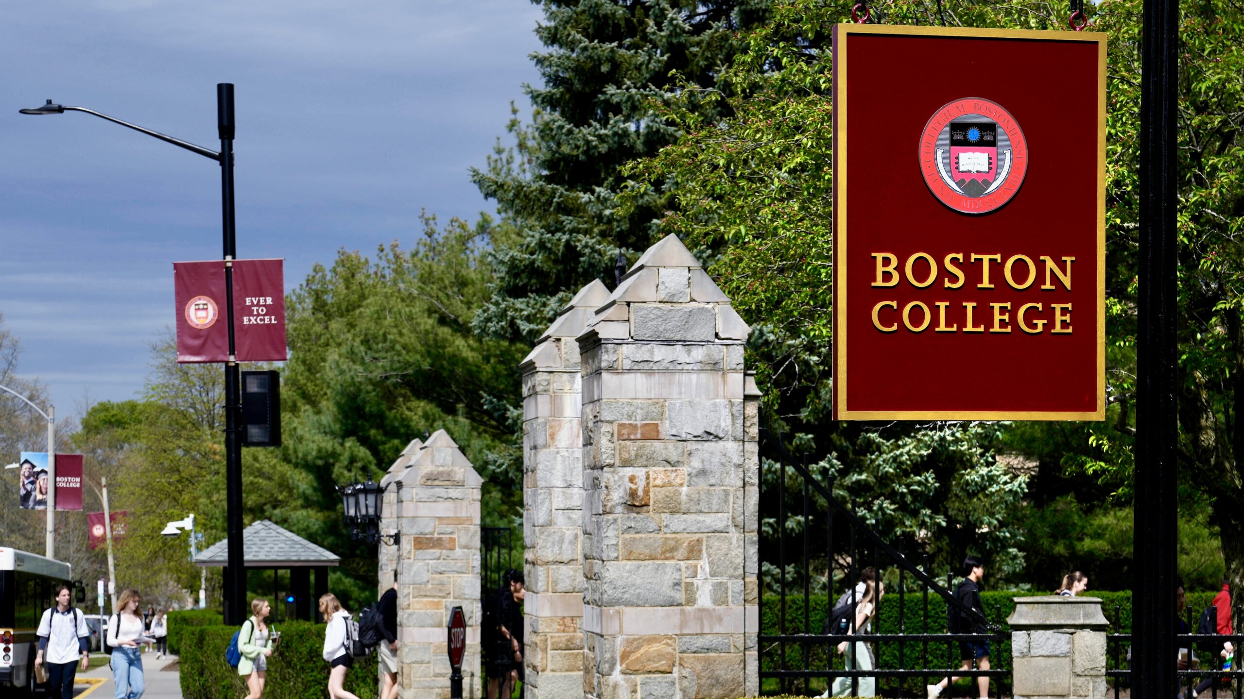 Boston College sets up school for first-generation immigrants